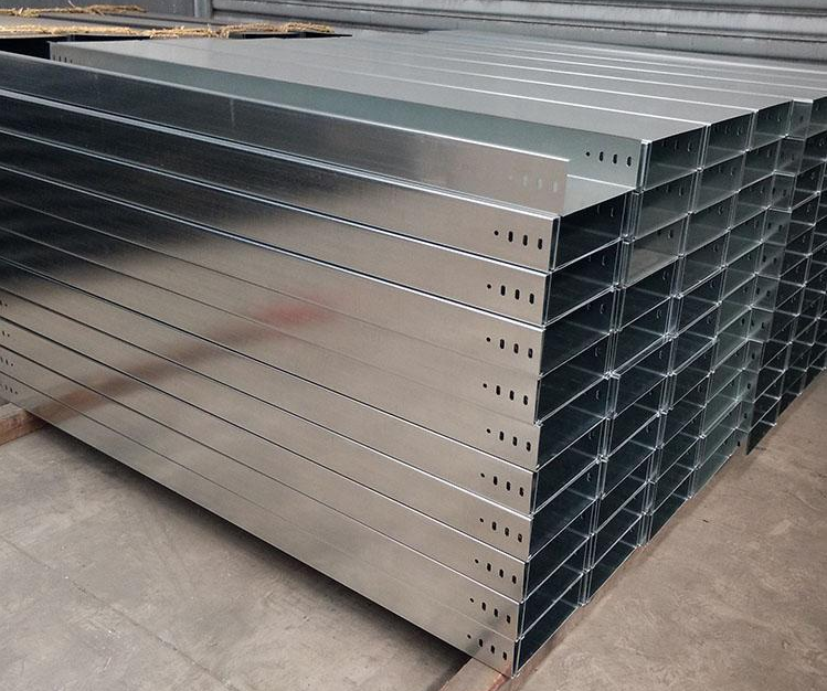 máng cáp sơn tĩnh điện 300x100