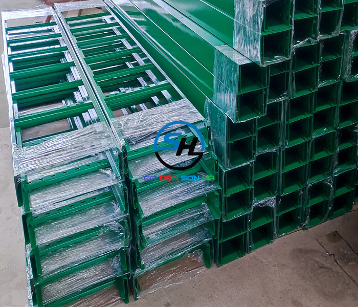 thang cáp sơn tĩnh điện màu xanh