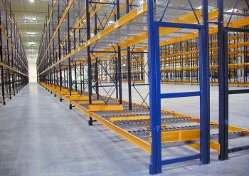 Kệ để hàng trung tải