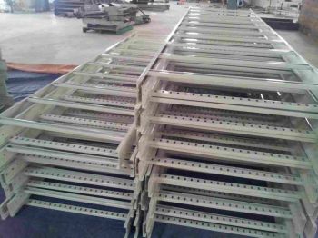 Thang cáp sơn tĩnh điện 600x100